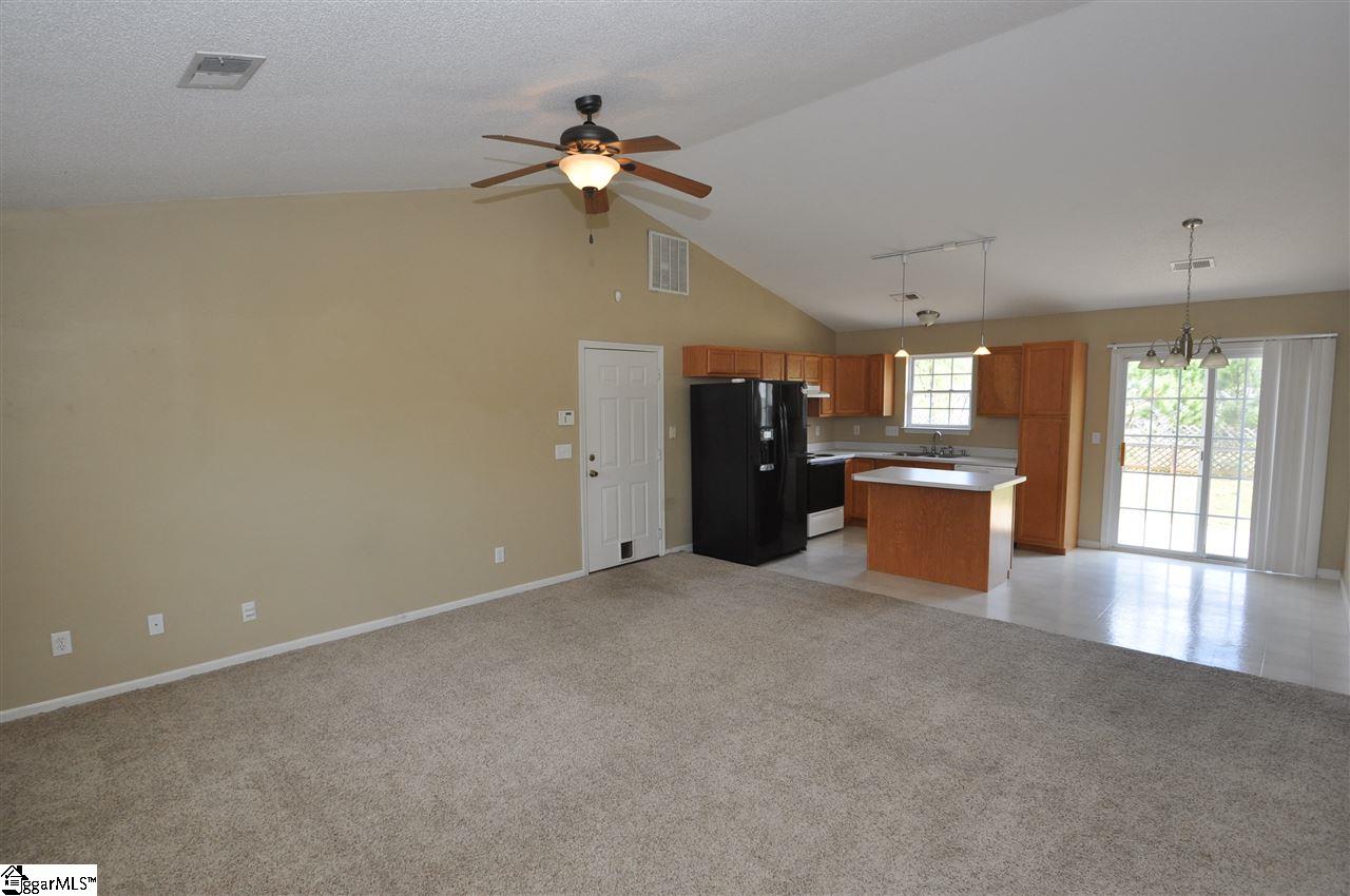 2002 Small Meadows Court Fountain Inn, SC 29644 - Photo 15 of 25 Gallery Image 15
