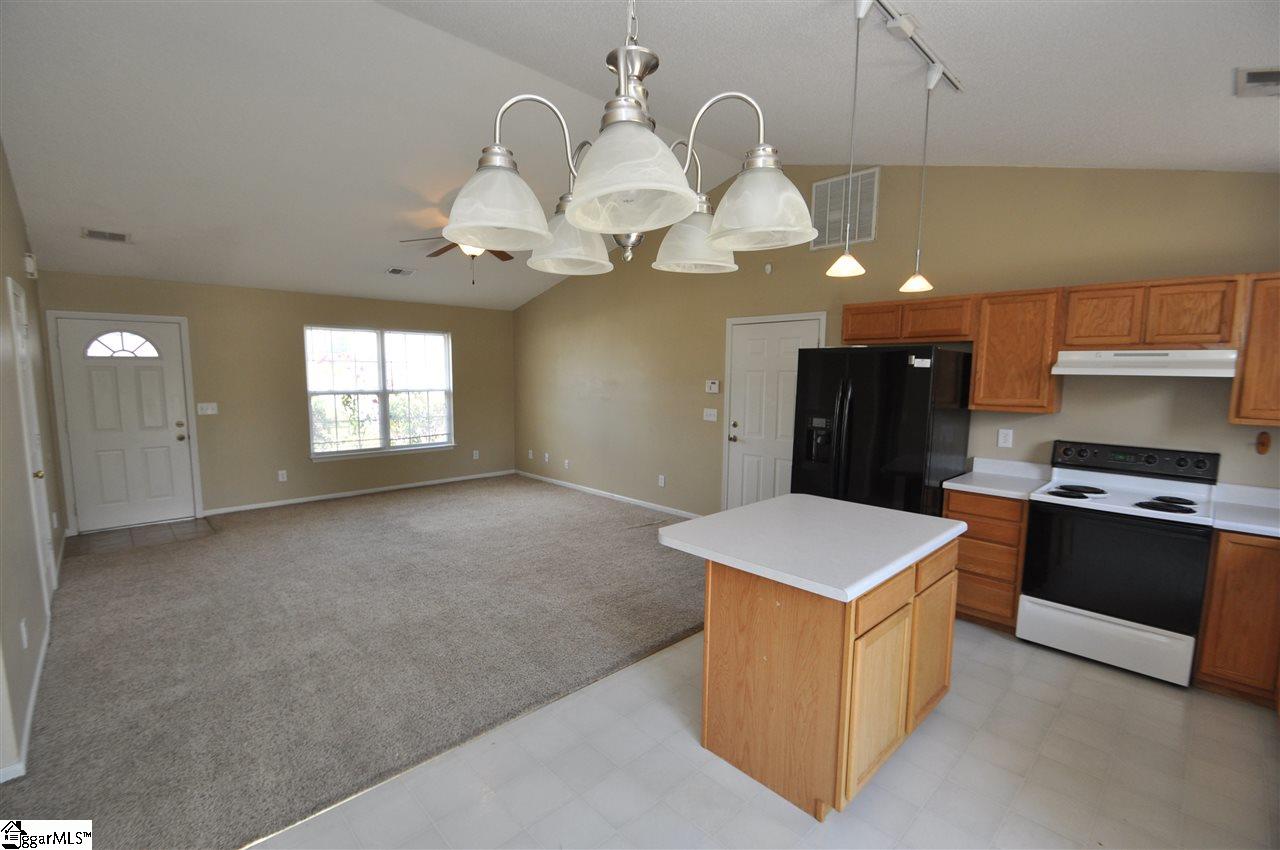 2002 Small Meadows Court Fountain Inn, SC 29644 - Photo 10 of 25 Gallery Image 10
