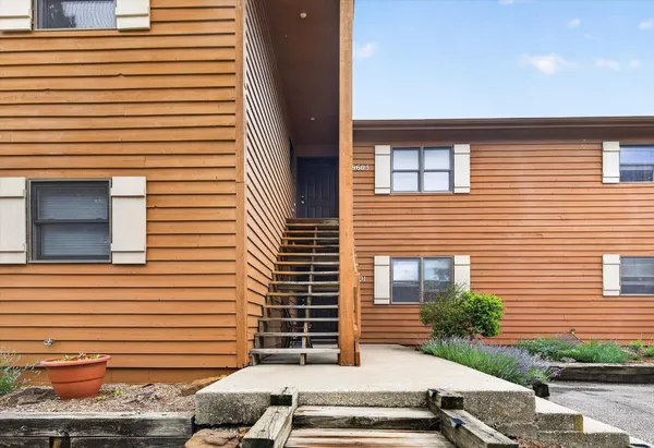 $185,000 | 9605 South Lake Ridge Drive, Unit 6, Bloomington, IN 47401