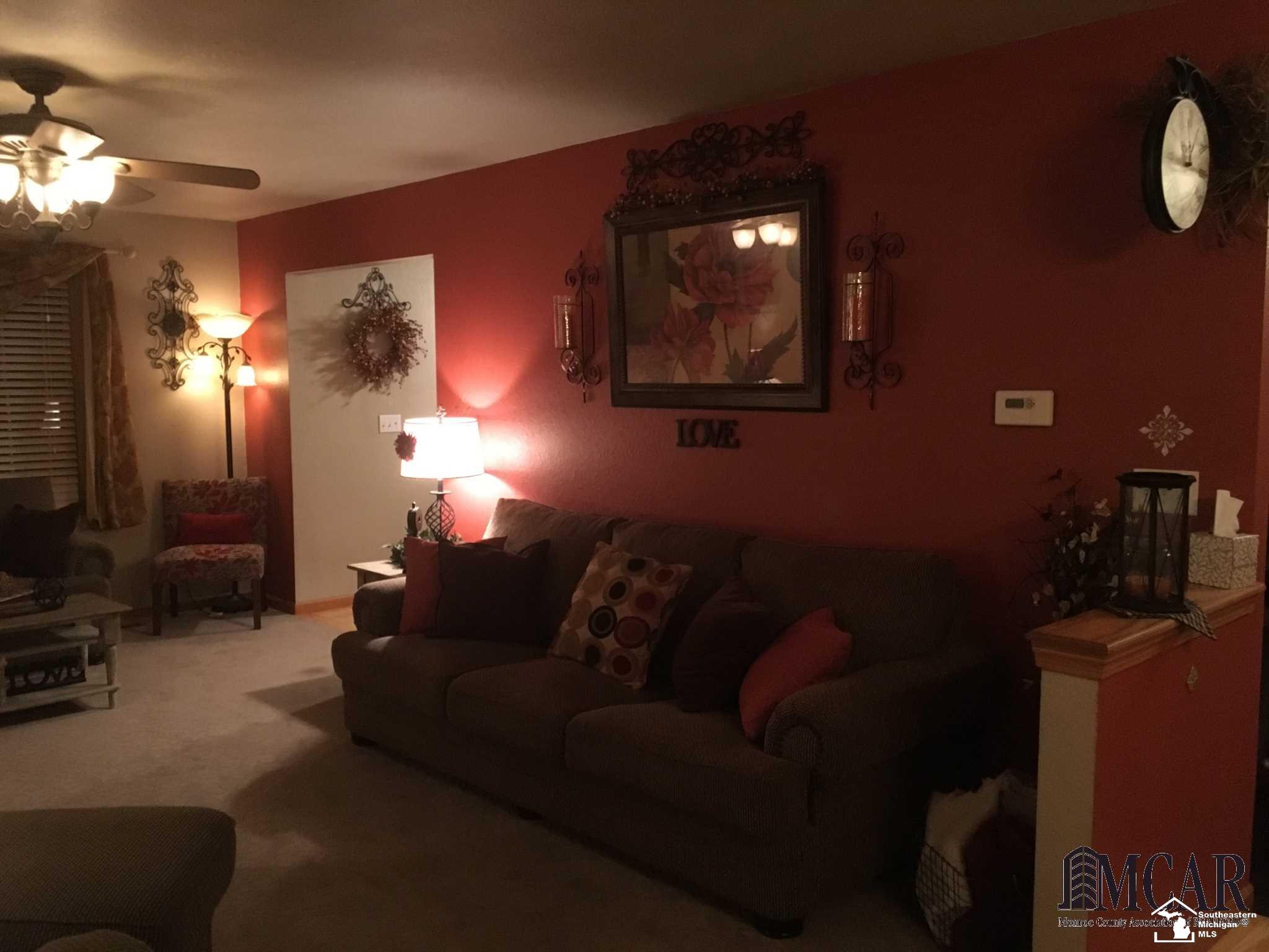 968 Eagle Ridge Trail Temperance, MI 48182 - Photo 11 of 44 21408157-10.JPG