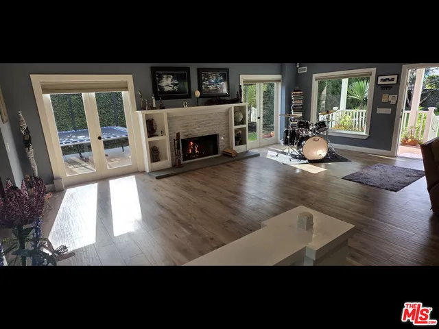 $12,000 | 4744 Haskell Avenue, Encino, CA 91436