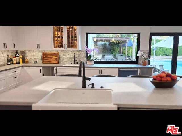 $12,000 | 4744 Haskell Avenue, Encino, CA 91436