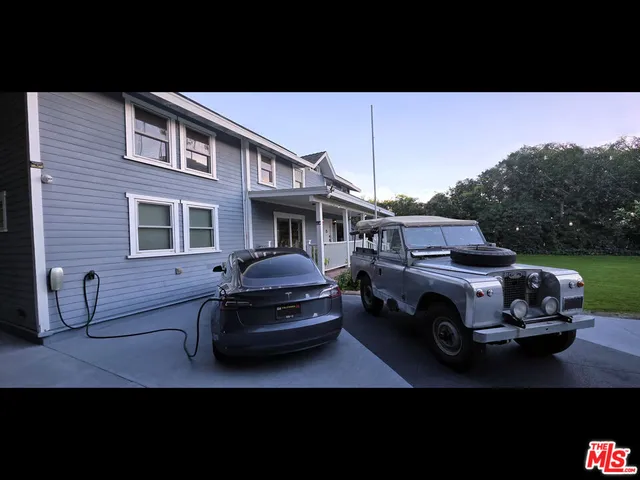 $12,000 | 4744 Haskell Avenue, Encino, CA 91436