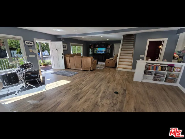 $12,000 | 4744 Haskell Avenue, Encino, CA 91436