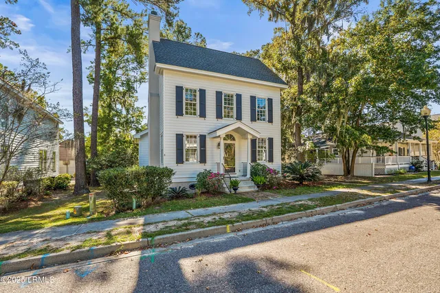 $469,995 | 33 Brisbane Drive, Beaufort, SC 29902