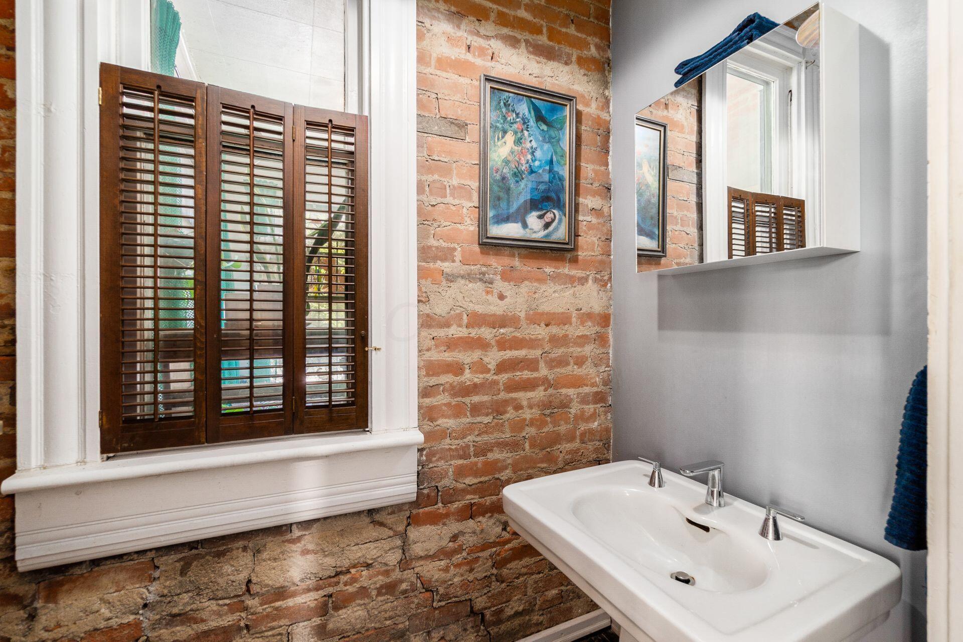 1240 Bryden Road Columbus, OH 43205 - Photo 9 of 33 Gallery Image 9
