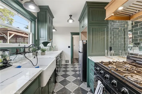$940,000 | 308 Drake Avenue, Fullerton, CA 92832