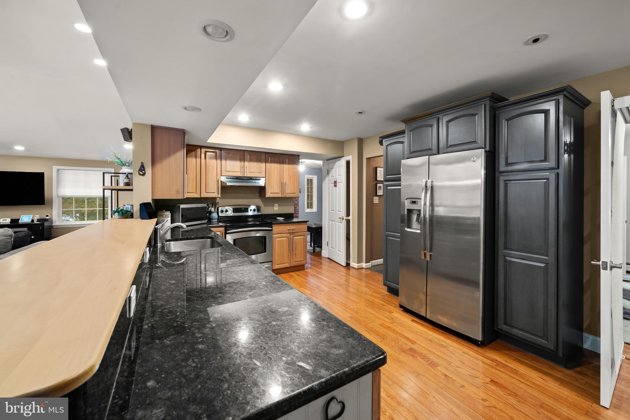 1501 Keystone Drive Hatfield, PA 19440 - Photo 26 of 45 Kitchen featuring stainless steel appliances, a pe