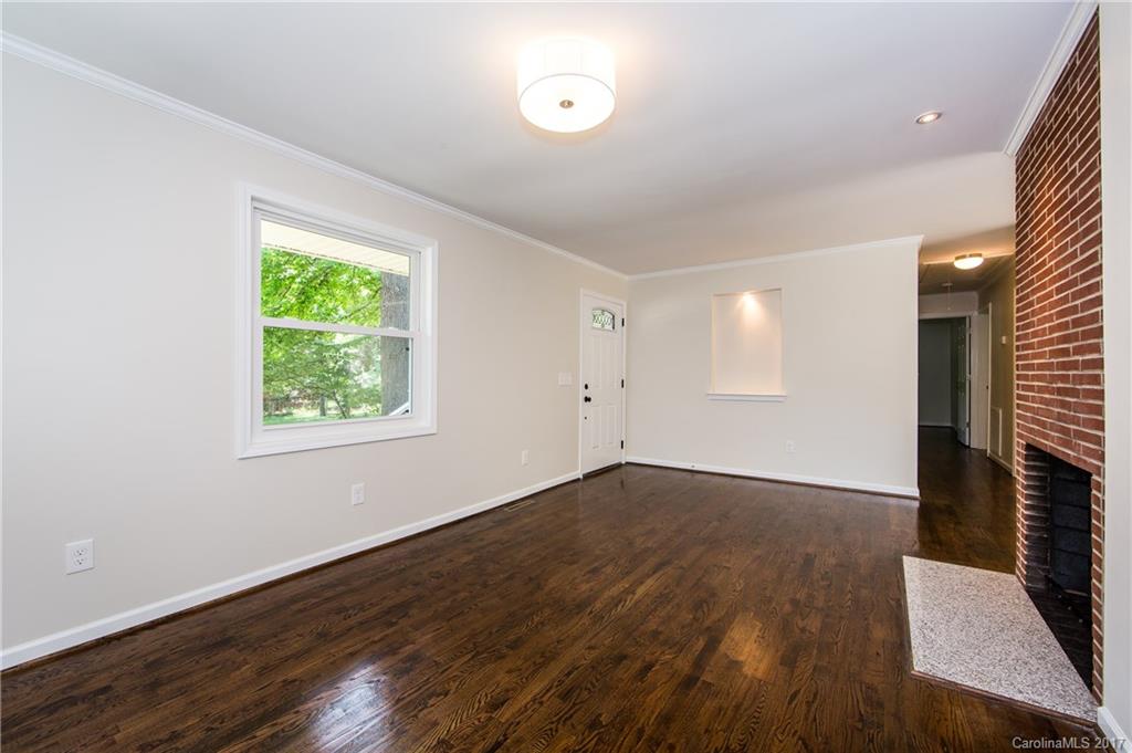 737 Lochridge Road Charlotte, NC 28209 - Photo 11 of 24