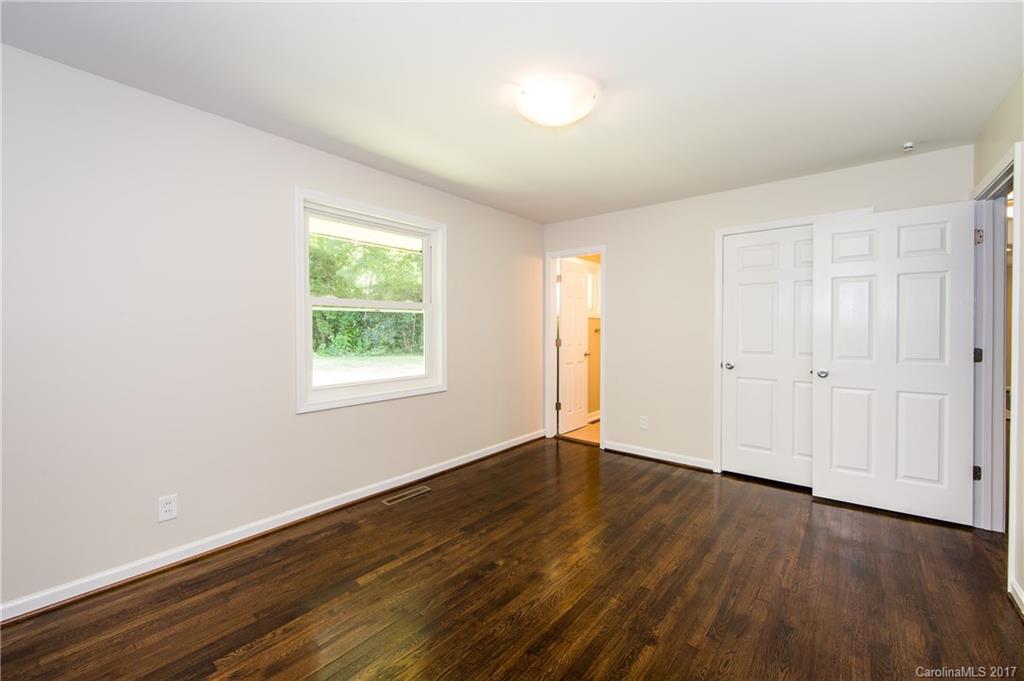 737 Lochridge Road Charlotte, NC 28209 - Photo 14 of 24