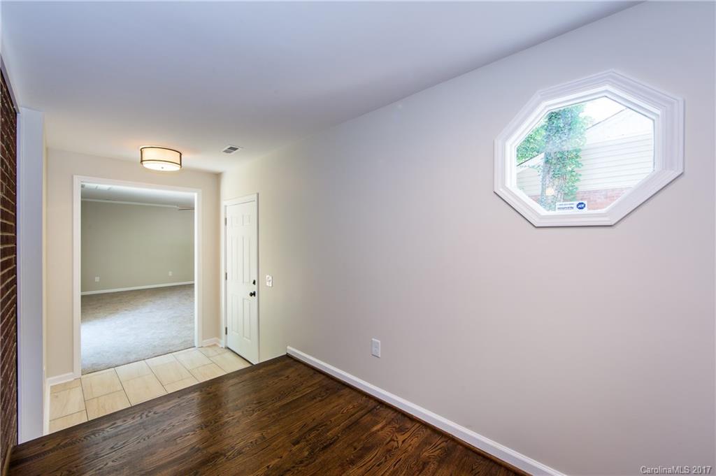 737 Lochridge Road Charlotte, NC 28209 - Photo 19 of 24