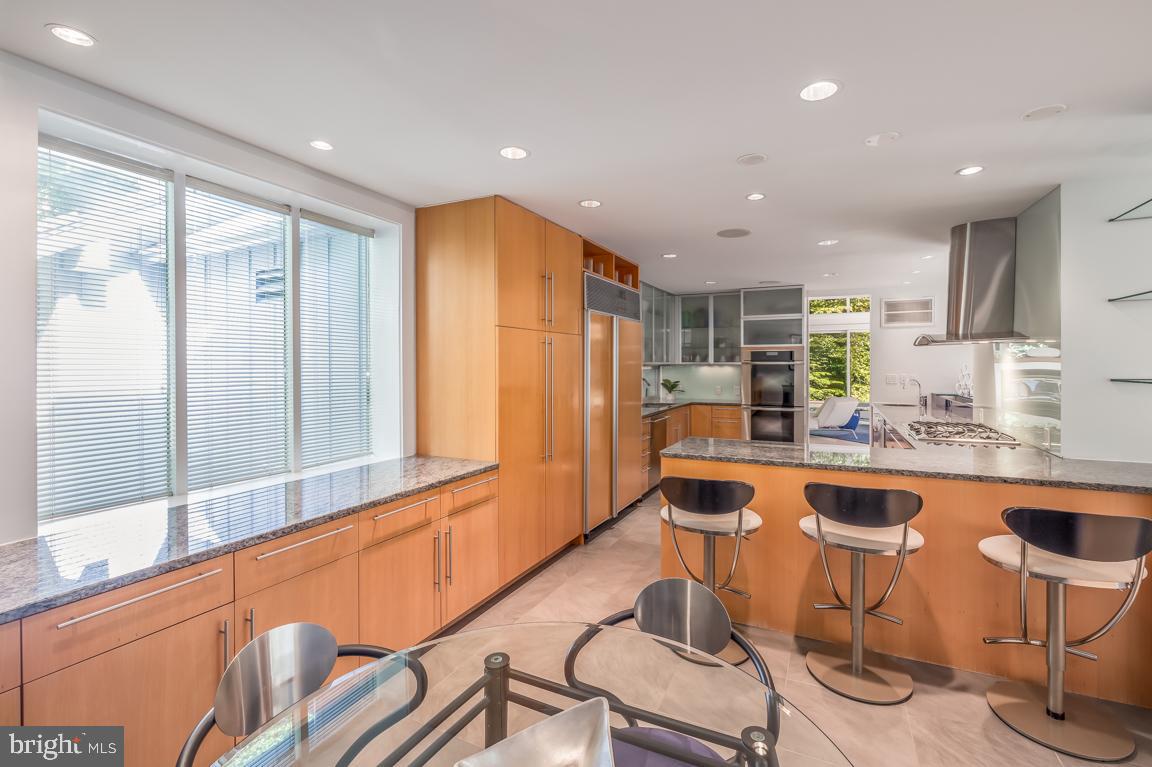 6575 Braddock Road Alexandria, VA 22312 - Photo 14 of 48