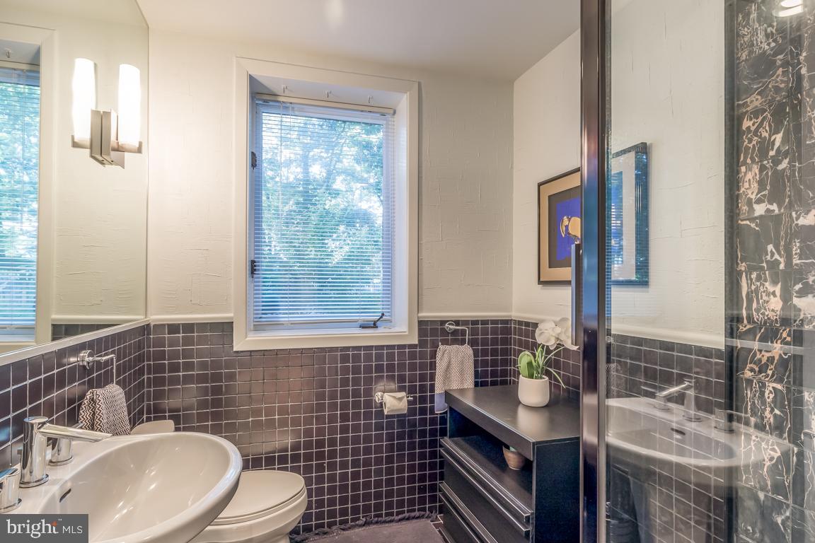 6575 Braddock Road Alexandria, VA 22312 - Photo 36 of 48