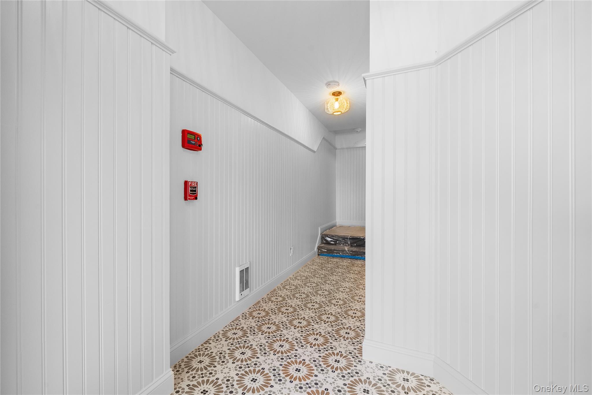 584 Main Street, Unit 1 Islip, NY 11751 - Photo 11 of 15