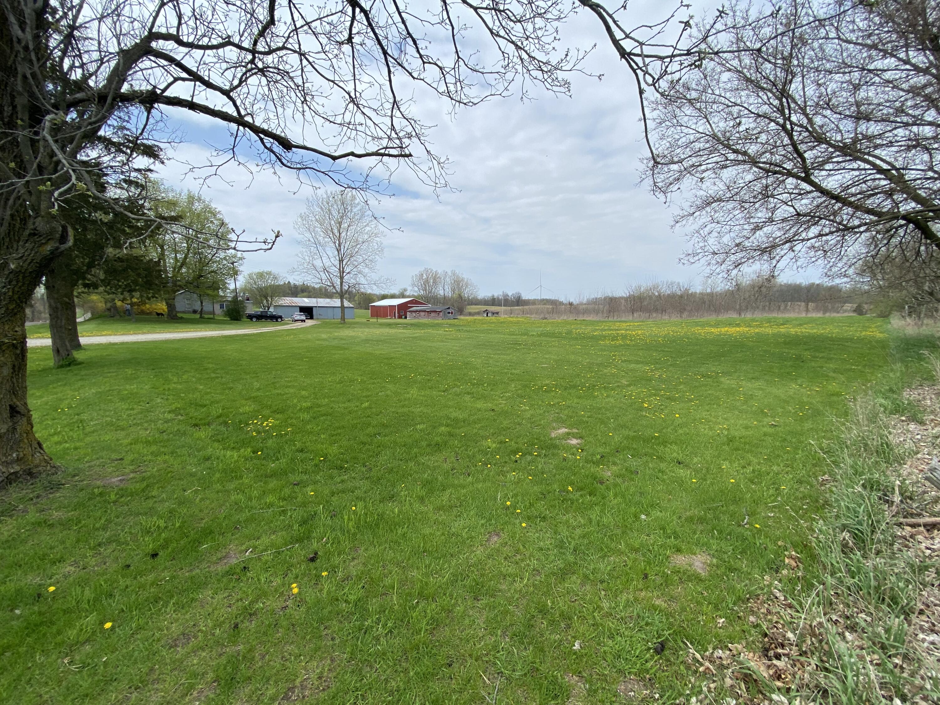 10200 East Bacon Road Pittsford, MI 49271 - Photo 28 of 38 IMG_6228