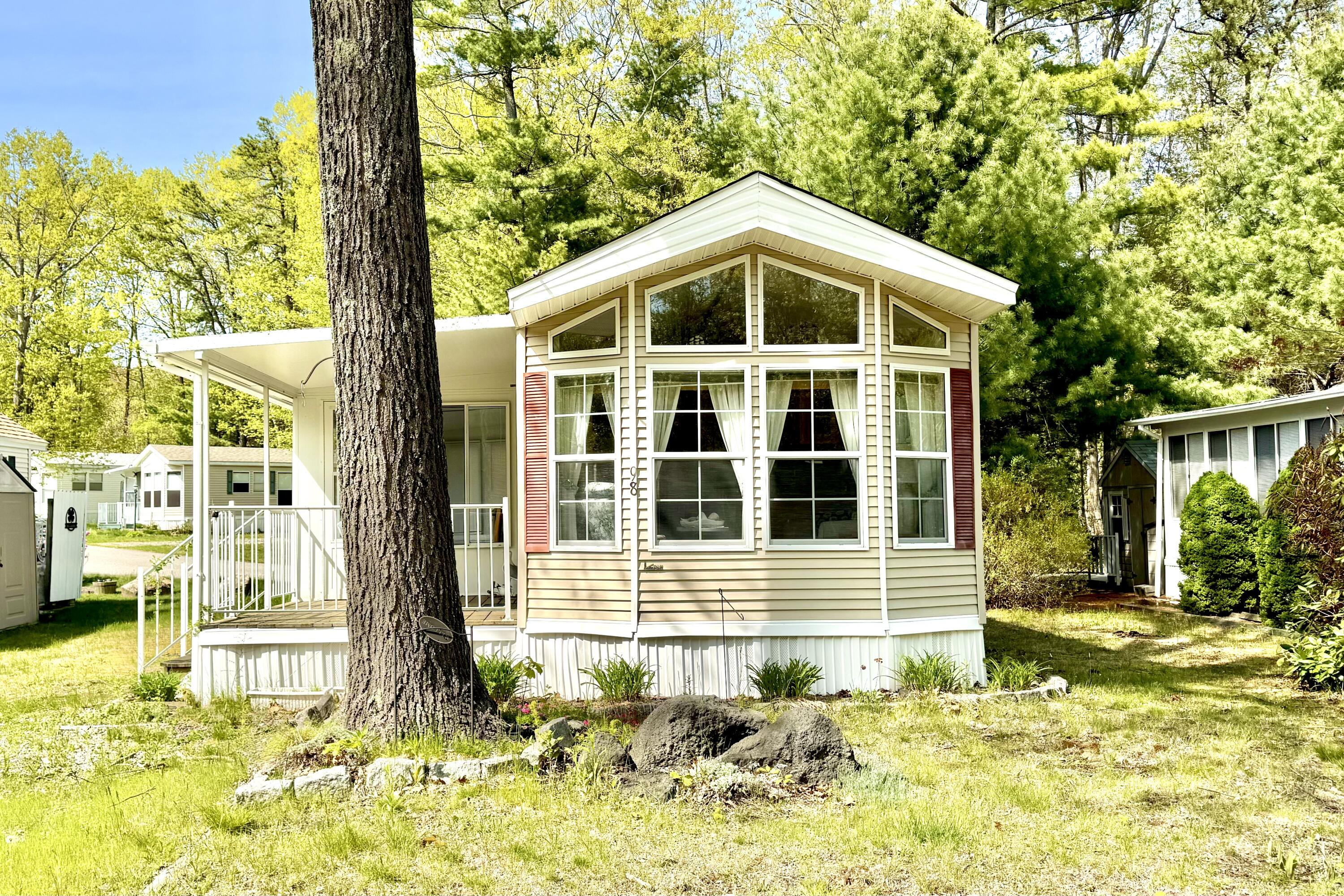 430 Post Road, Unit 98 Wells, ME 04090 - Photo 4 of 18 IMG_1074