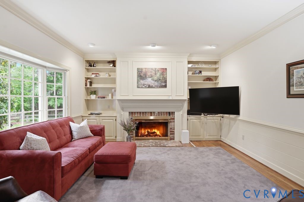 8608 Old Brompton Road Chesterfield, VA 23832 - Photo 13 of 48 Built in Bookcases