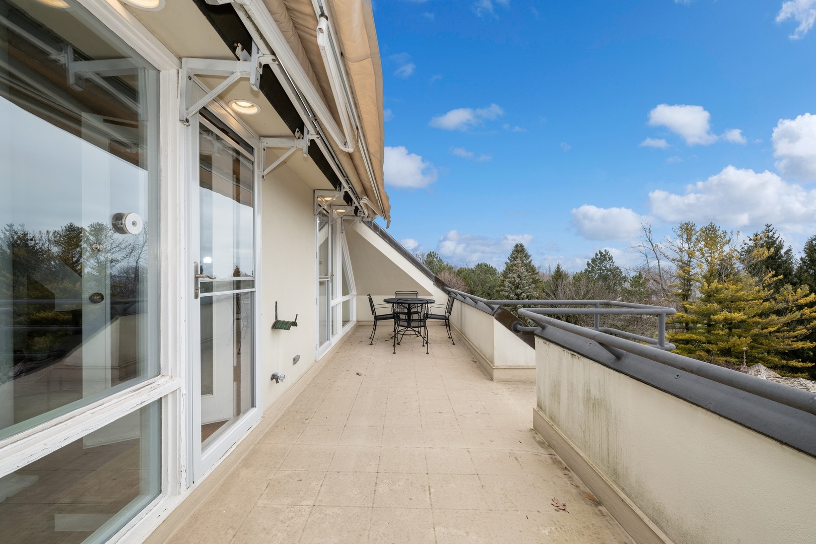 535 North Mayflower Road, Unit D Lake Forest, IL 60045 - Photo 22 of 25 a view of a city from a balcony