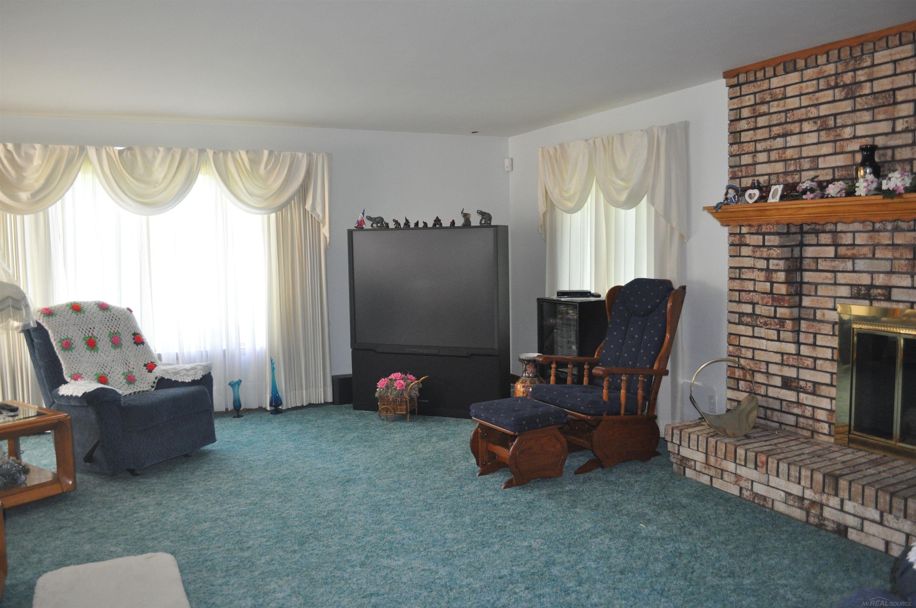 4928 Lapeer Road Smiths Creek, MI 48074 - Photo 3 of 9