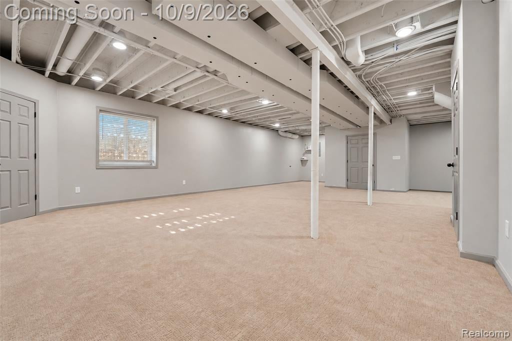 27363 Victoria Road Novi, MI 48374 - Photo 48 of 67 Gallery Image 48