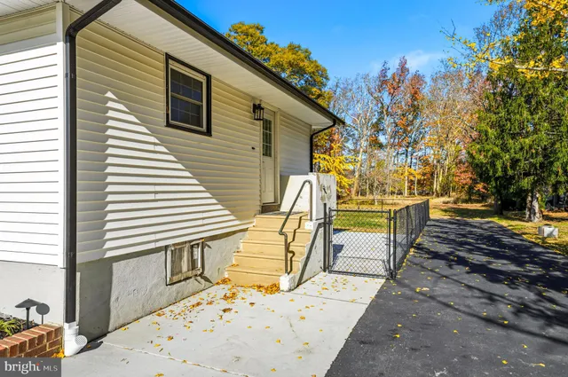 $3,200 | 4925 Church Road, Mount Laurel, NJ 08054