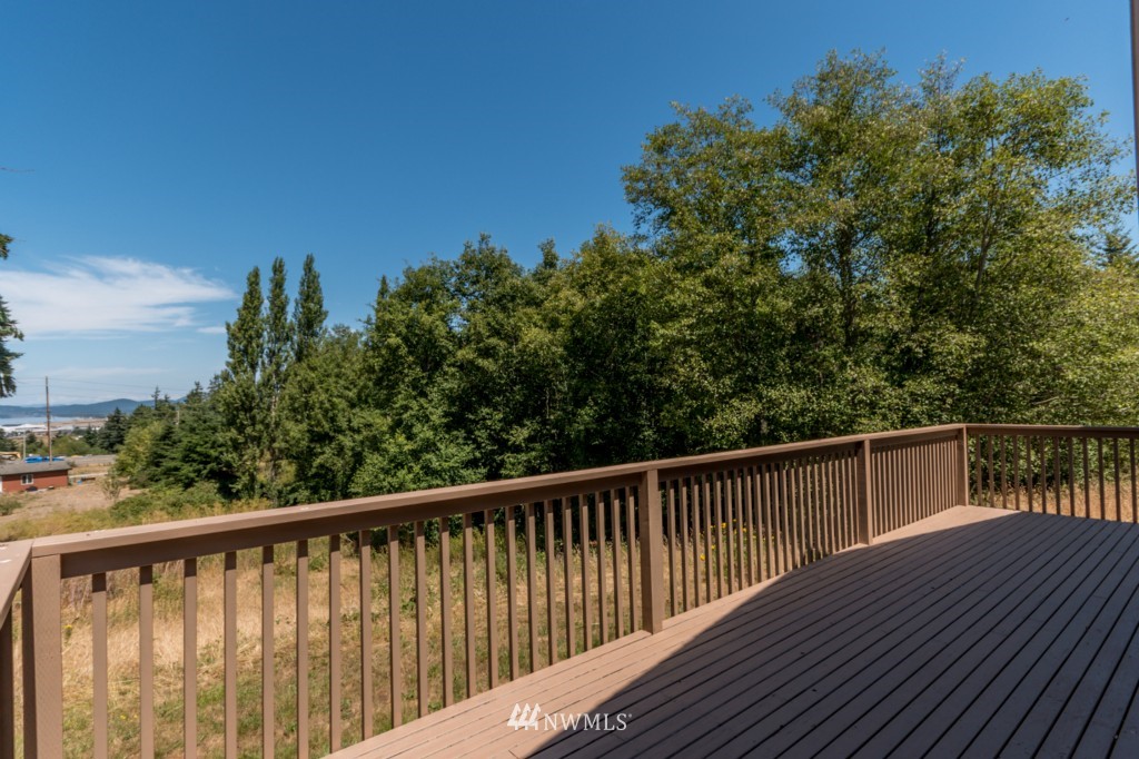 3170 North Heller Road Oak Harbor, WA 98277 - Photo 11 of 25 Gallery Image 11