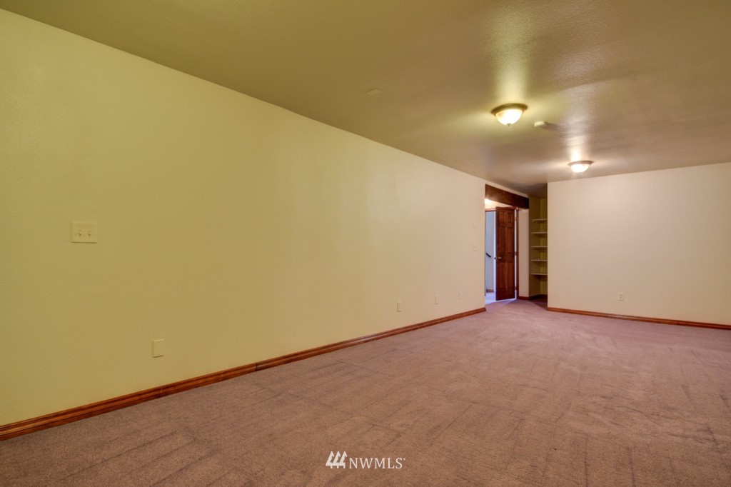 3170 North Heller Road Oak Harbor, WA 98277 - Photo 18 of 25 Gallery Image 18