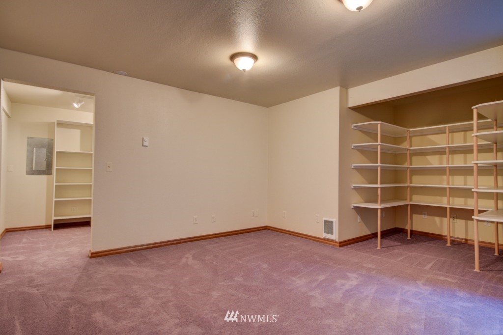 3170 North Heller Road Oak Harbor, WA 98277 - Photo 19 of 25 Gallery Image 19