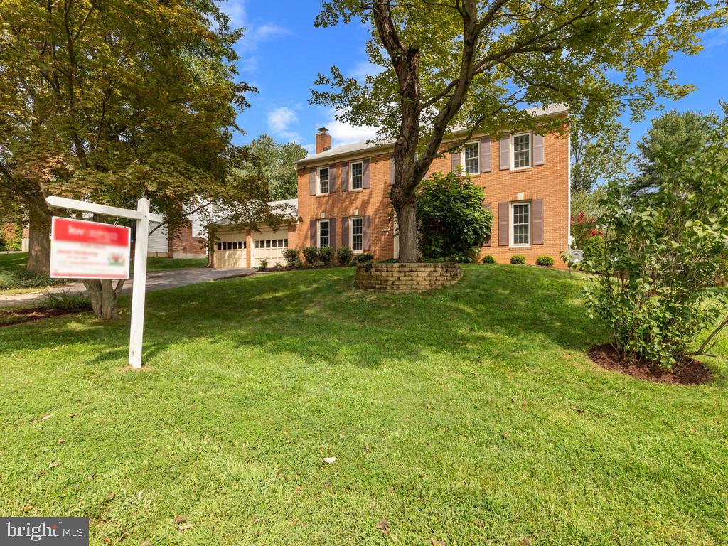 2000 Cradock Street Silver Spring, MD 20905 - Photo 1 of 44