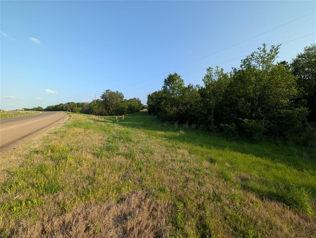 6 East Riesel Tx 76682 Waco, TX 76705 - Photo 3 of 3 a view of a lake from a yard