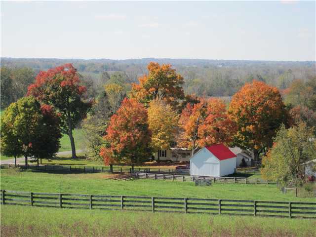 3708 Raccoon Valley Road Granville, OH 43023 - Photo 3 of 25