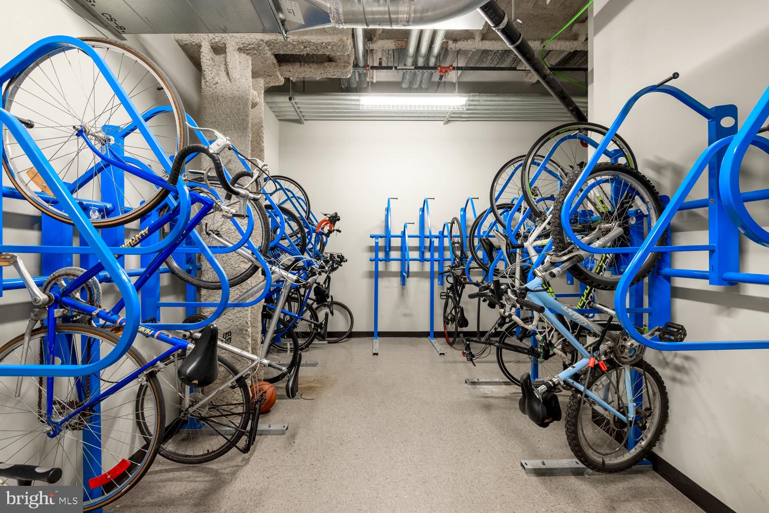 1125 Sansom Street, Unit 1B407 Philadelphia, PA 19107 - Photo 44 of 97