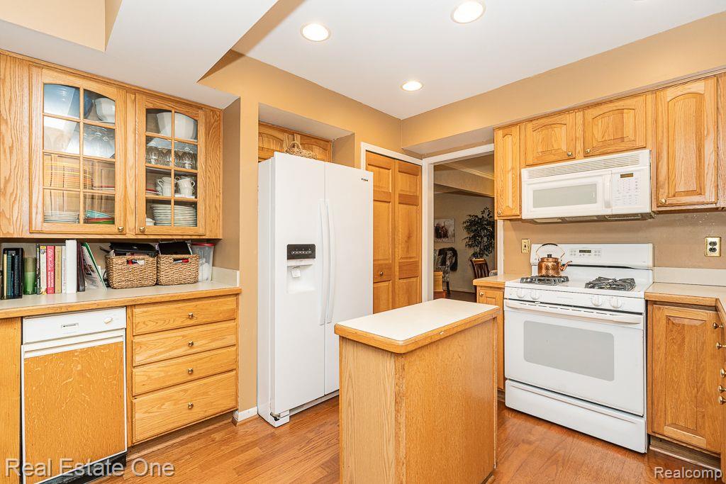 1291 Gettysburg Court Rochester Hills, MI 48306 - Photo 16 of 47
