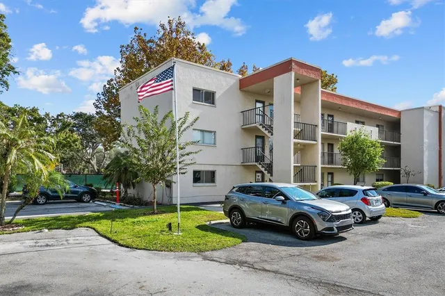 $80,000 | 1130 North Lake Parker Avenue, Unit E336, Lakeland, FL 33805