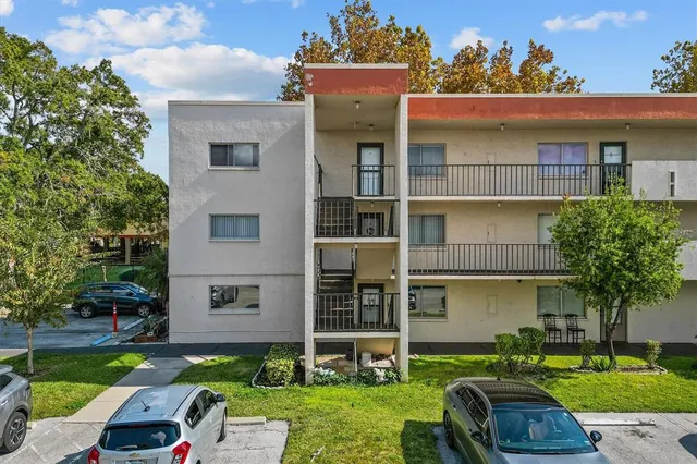 $80,000 | 1130 North Lake Parker Avenue, Unit E336, Lakeland, FL 33805