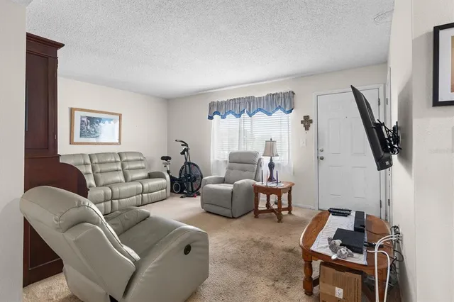 $80,000 | 1130 North Lake Parker Avenue, Unit E336, Lakeland, FL 33805