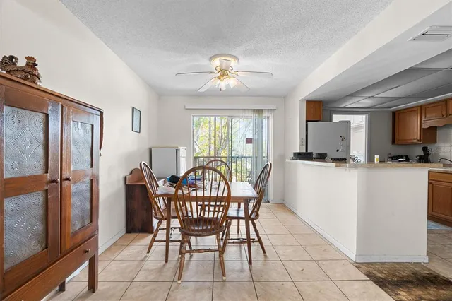 $80,000 | 1130 North Lake Parker Avenue, Unit E336, Lakeland, FL 33805