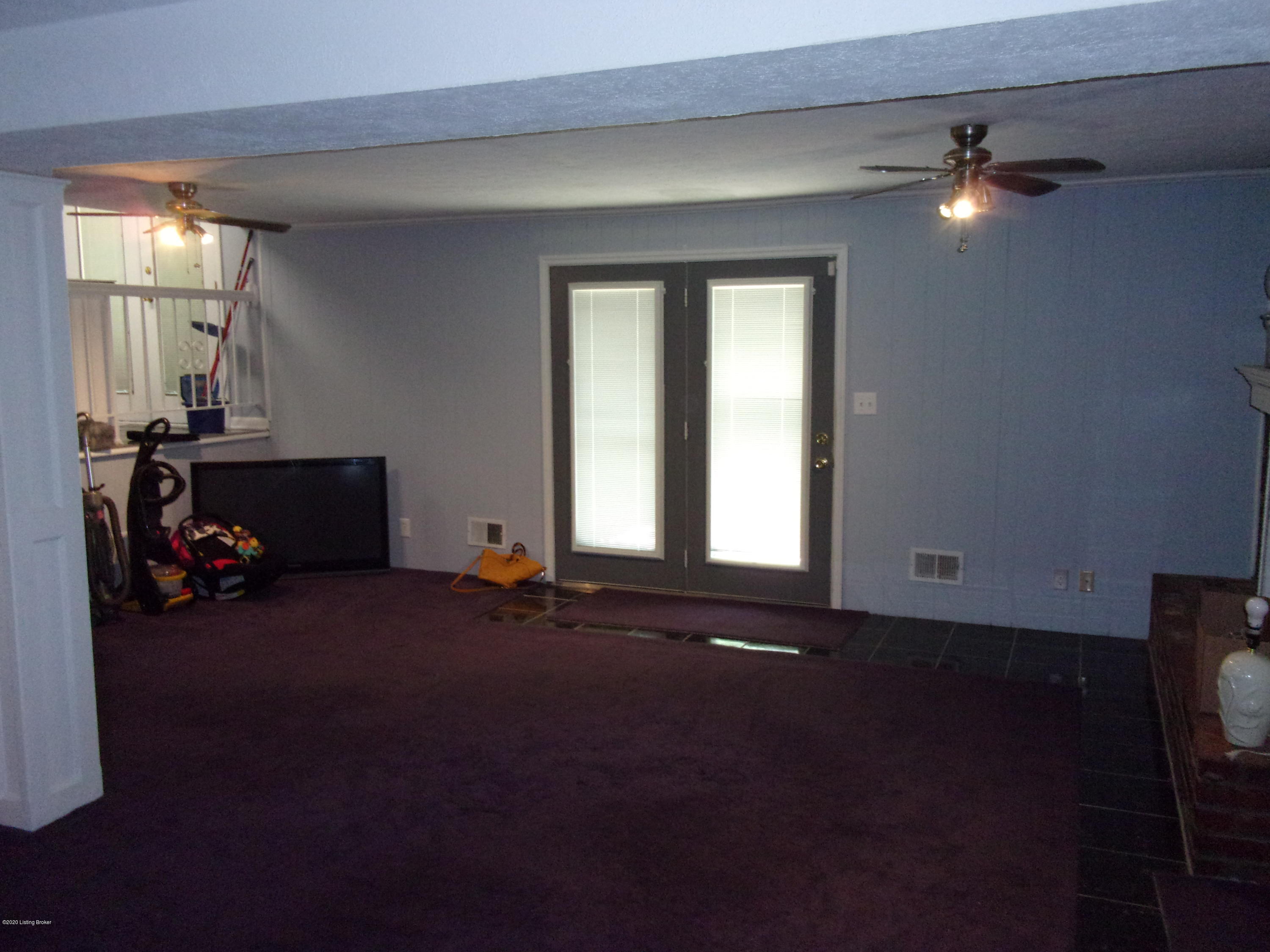 6708 Fernview Road Louisville, KY 40291 - Photo 10 of 25 102_0079