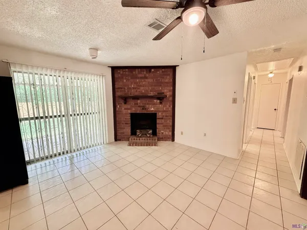 $1,400 | 8846 Metairie Drive, Baton Rouge, LA 70810