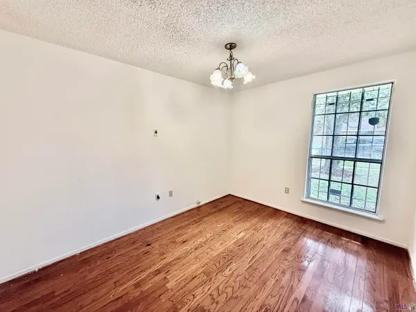 $1,400 | 8846 Metairie Drive, Baton Rouge, LA 70810