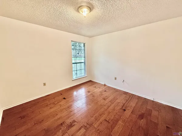 $1,400 | 8846 Metairie Drive, Baton Rouge, LA 70810