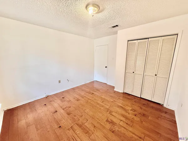 $1,400 | 8846 Metairie Drive, Baton Rouge, LA 70810