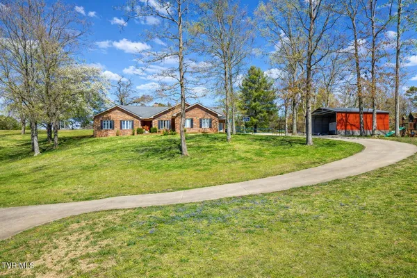 $850,000 | 165 Fairway Drive, Greeneville, TN 37743