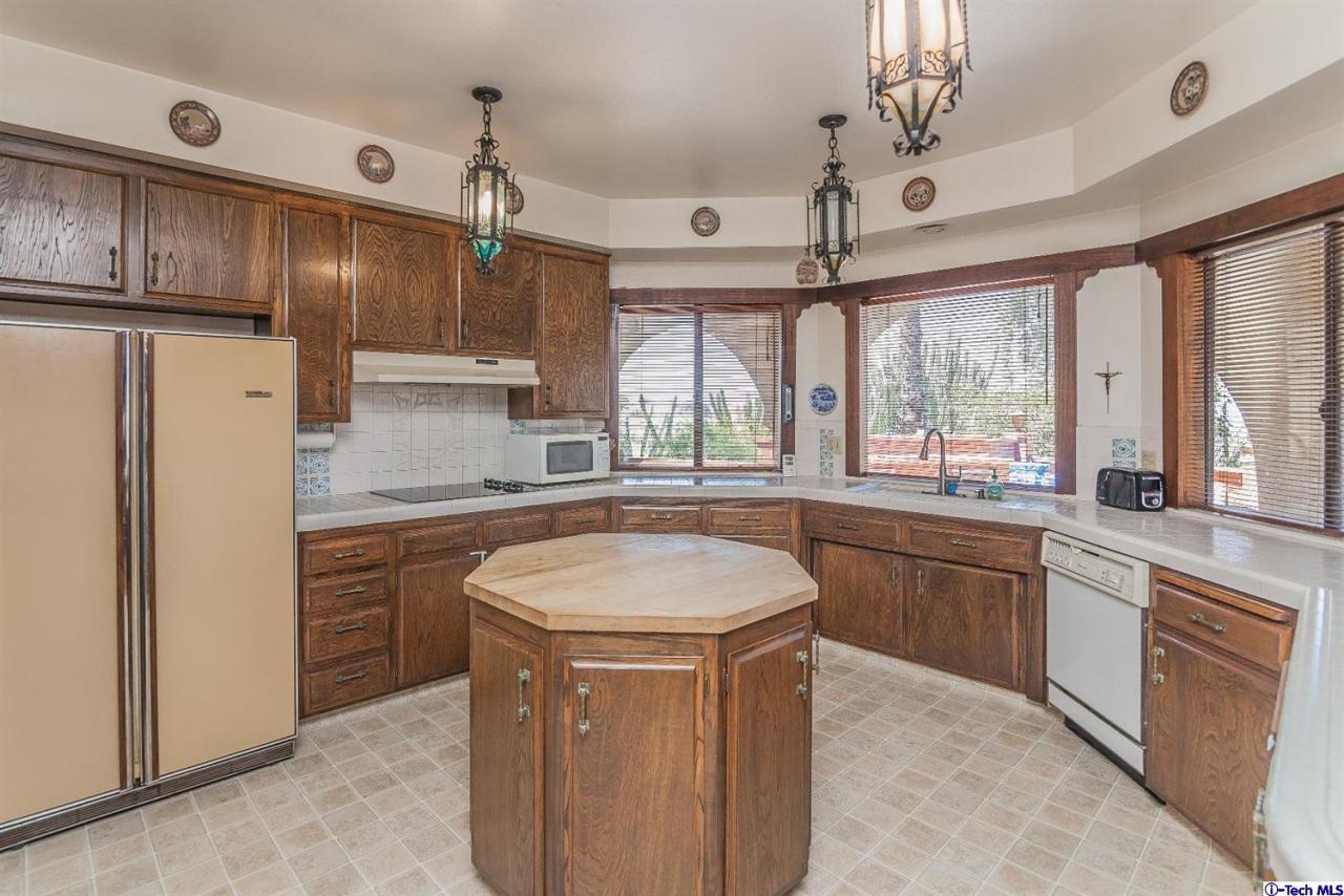 14500 Viewcrest Drive Riverside, CA 92503 - Photo 13 of 36 Additional Photo