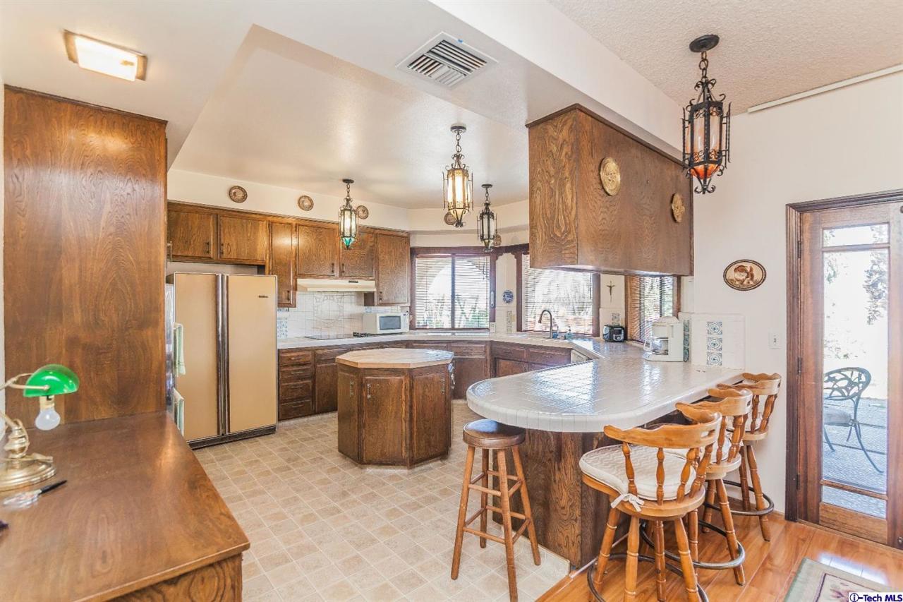 14500 Viewcrest Drive Riverside, CA 92503 - Photo 14 of 36 Additional Photo