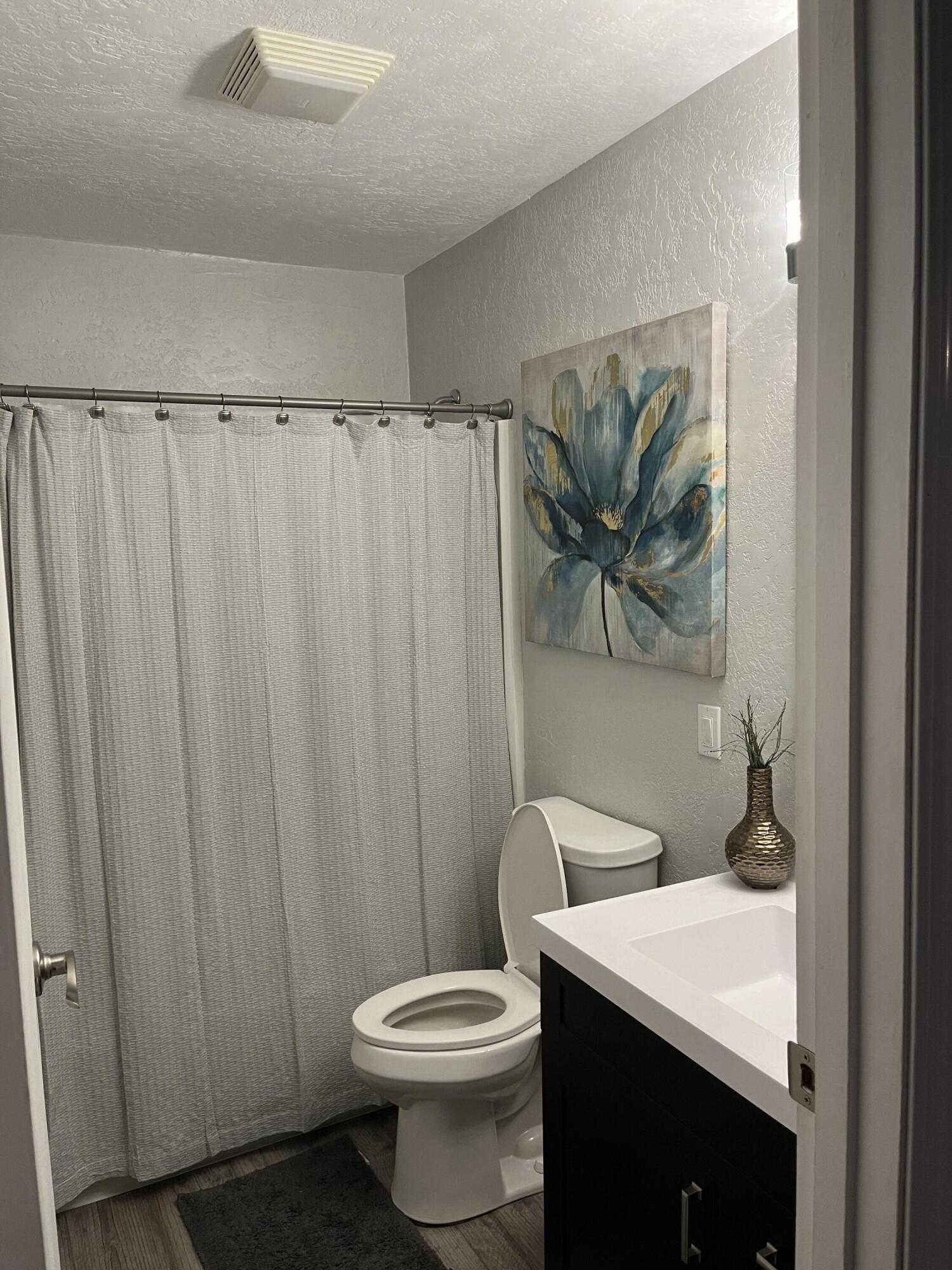 2275 North Cable Road, Unit 6 Lima, OH 45805 - Photo 5 of 9