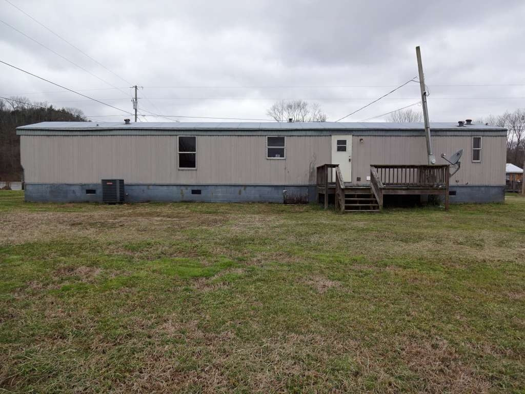 835 Raders Sidetrack Road Greeneville, TN 37743 - Photo 3 of 11 Photo 3