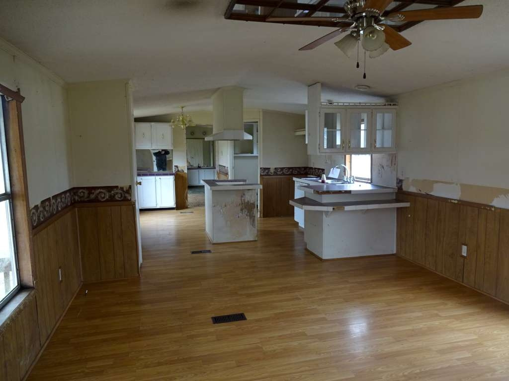 835 Raders Sidetrack Road Greeneville, TN 37743 - Photo 5 of 11 Photo 5