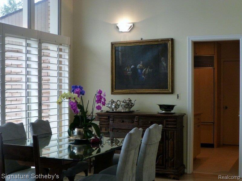 684 Rudgate Road Bloomfield Hills, MI 48304 - Photo 8 of 14 Rudgate (14) (800x599).jpg
