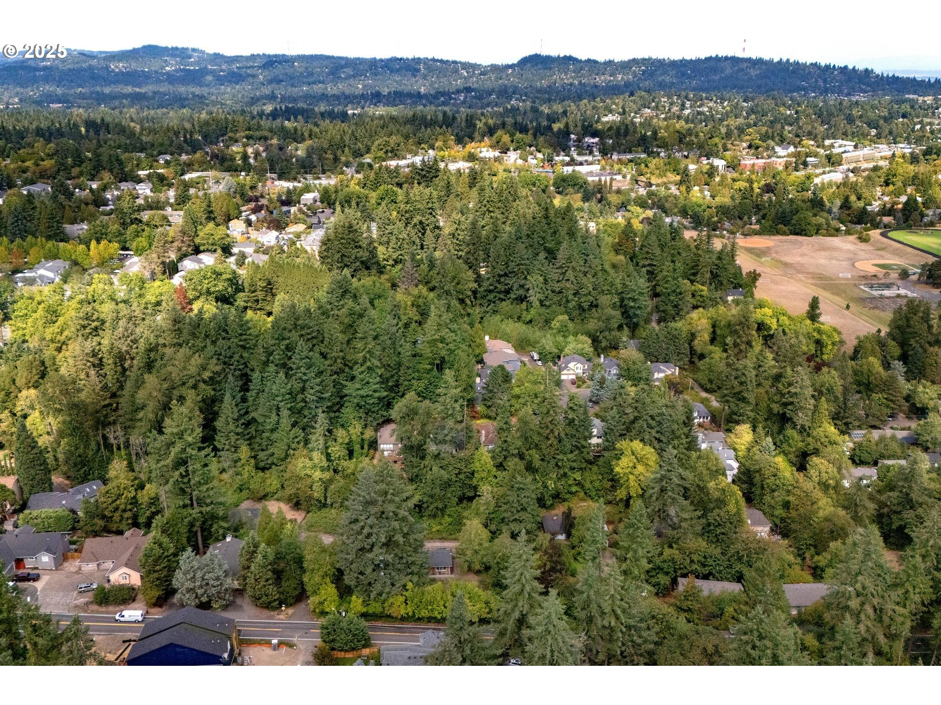 Southwest 43rd Avenue Portland, OR 97219 - Photo 12 of 24 a view of lake and mountain